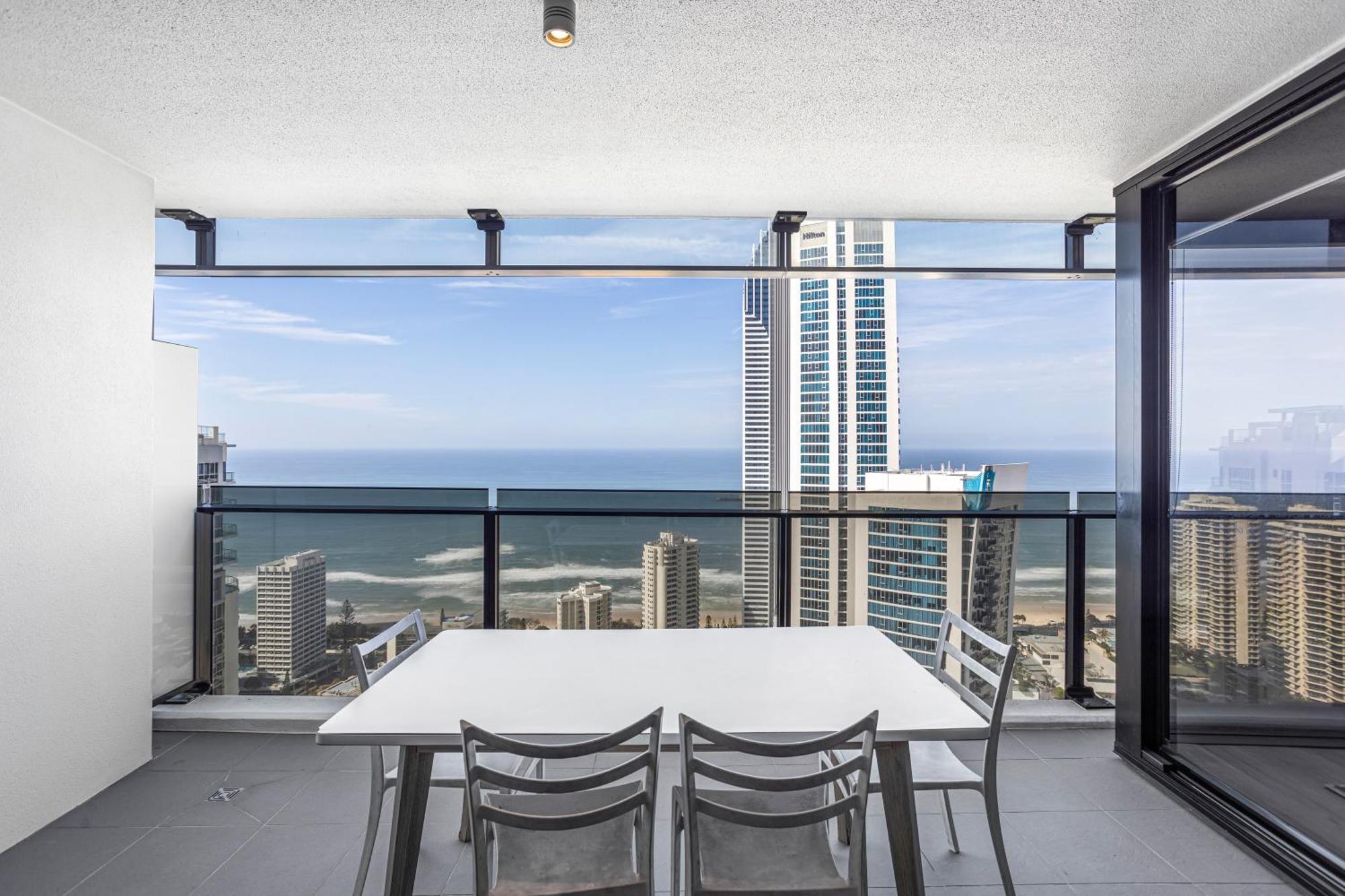 Circle On Cavill Lejlighed Gold Coast Eksteriør billede